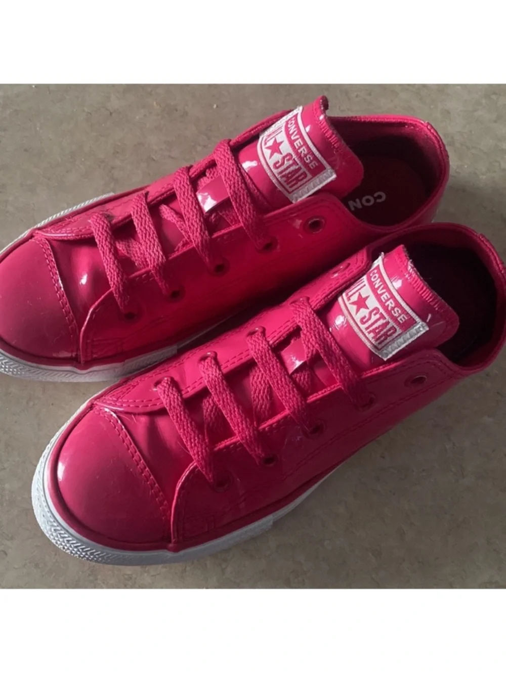 Converse Kids Low-Top Sneakers in Hot Pink